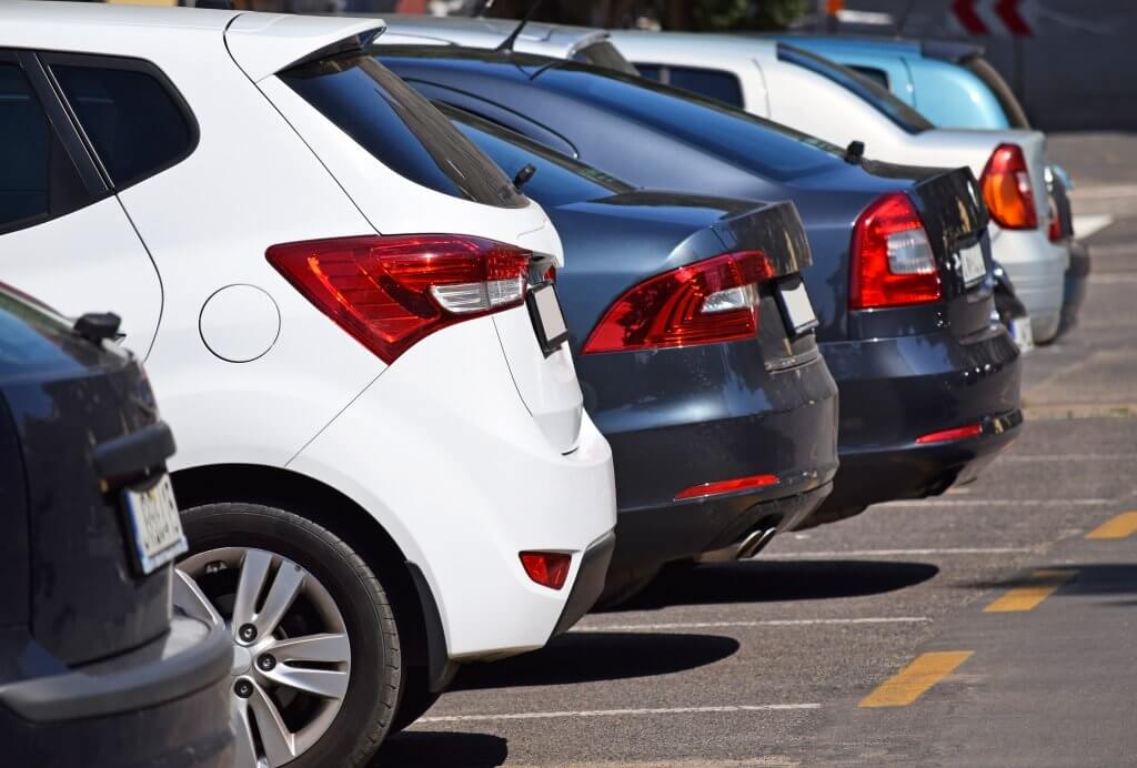 parking for auc students